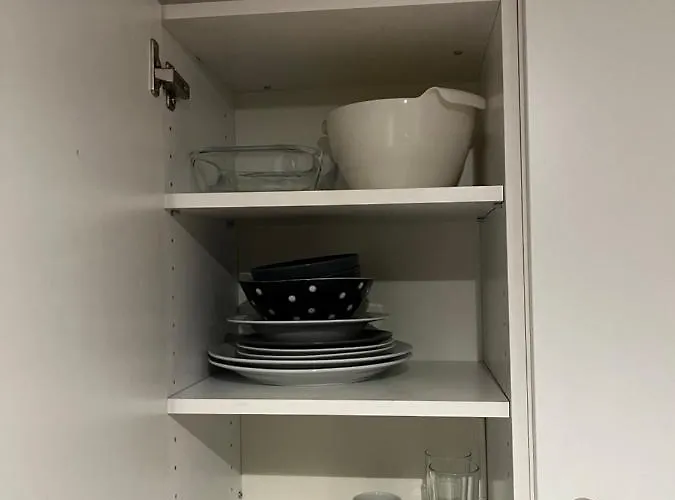 Liten Koselig Hybelleilighet For 1 Til 2 Personer - Sentral Beliggenhet Og Gunstig Pris * 트롬쇠